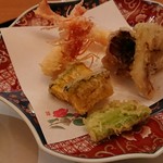 椿庭 - 天婦羅はさくさく。