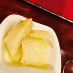 オステリア キタッラ - チーズ。お通し？イタリア後で何というのかな。