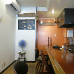 オーライ - 焼きそば専門店 オーライ！ 店内の様子