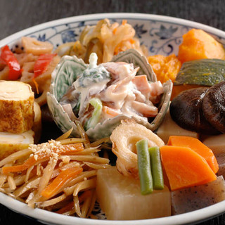 ”おふくろ”の味を受け継いだ、優しい味わいの家庭料理◎