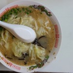 貴龍軒 - ワンタン麺