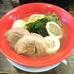 Ramen Koubou Kai - レモンラーメン。塩がベース。とろける煮卵が美味しい。