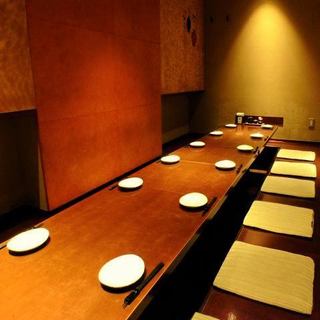 Loites レストラン 飲食店の検索 宴会には掘りごたつ座敷でゆったり楽しめる席 博多餃子舎603横浜西口店