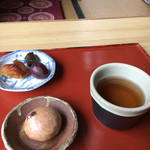 Ushioji - 煮物と蕎麦饅頭
