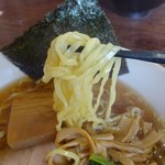 Ramen Shina Chiku - しょうゆは平打ちの細麺