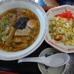 Kiyomi Shokudou - ラーメン＆半チャーハン