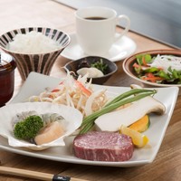 ステーキと海鮮鉄板焼