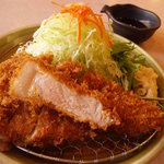とんかつ屋 双葉 - 料理写真:やまゆりロースかつ