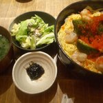 黒尊 - アボカドと海老丼