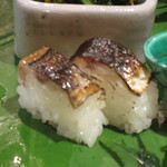 弧玖 - サンマ寿司