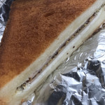 輪Sya - クリームチーズとハムのパン