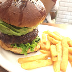 Hamburger&Sandwich Cafe SAND LIFE - アボガドバーガー