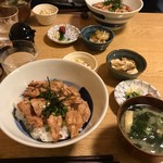 九 - せせり丼(2017.5.22)