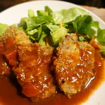 酒菜家 ペッシェロッソ - ハラミカツのトマトデミソース