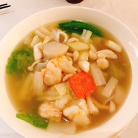 桂花苑 - 大海老、帆立貝、烏賊入りつゆそば