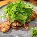 レ ファーブル ボンジュール - 自家製ソーセージとサトイモのプランチャ