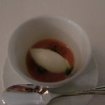 プリズマ - トマトのバローロビネガーのズッパとイタリア産にんにくのジェラート
