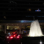 INTERCONTINENTAL HONG KONG - 玄関前の噴水