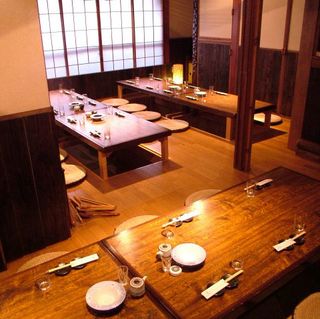 Yoichi - 【別館】本館のすぐ目の前にある別館は、最大36名様までのご宴会が可能です！貸切で完全プライベート個室空間に♪貸切の人数等はお気軽にお問い合わせください。
                        