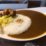 カリーフォルニアダイニング カイ - タンドリーチキン欧風カレー 940円。