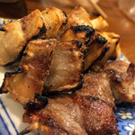 もつ焼もつ鍋 串一 - ナンコツ/ガツモト/タン