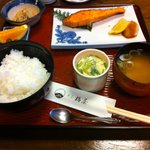 割烹 梅屋 - 焼き鮭定食