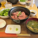 シャルキトリーヒロヤ - シャルキトリーのローストビーフ丼 お得ご膳梅2017.09.24