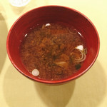 小鉢や - 太らない栄養バランスプレート　@1,200円
にセットされるお椀。