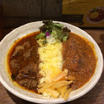 ラムカレーとチキンカレー850円