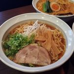 本家博多担々麺 担々と - 鶏ガラ醤油そば