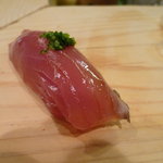 鮨 なんば - 鰹(藁で蒸しているそうです)