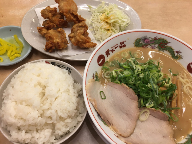 天下一品こってり 唐揚ライスset By Hawks 1 天下一品 淡路店 ｊｒ淡路 ラーメン 食べログ