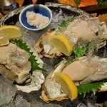 ビストロ割烹 YAOYA - ４Ｌ生牡蠣