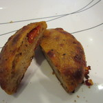 ラトリエ ドゥ プレジール - パン・プロヴァンサル・オ・フロマージュ・エア・ラ・トマト