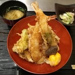 なにわ天ぷら 維心 - 汁物と香物付き、海老2尾天丼1,000円