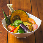 スープカレー KIFUKU - 豚の角煮と16品目野菜のスープカレー