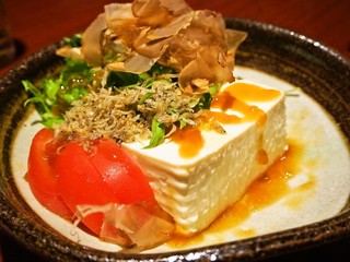 Yugeya Bankyuu - 豆腐としらすのサラダ