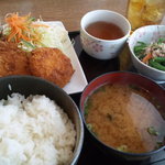 海門 - アジフライ＆かにクリームコロッケ定食です。