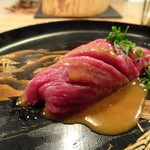 東 - ＊イチボ肉は57度で加熱されているとか。少し噛みごたえがありました。 キャラメルソースもいい味わいですね。