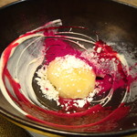 東 - ◆すもものデザート。 すももの味わいもよく、ホワイトチョコのソースがよく合い好みだったとか。