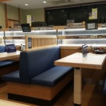 はま寿司 - リニューアルした店内