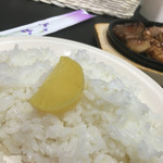 アクア - 和食じゃん！もう、この黄色で一気に和食じゃん