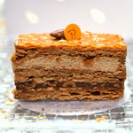 ピエール・エルメ・パリ 渋谷ヒカリエ ShinQs店 - ドゥミルフィーユ