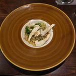 セルサルサーレ - 新秋刀魚のラグーとカナダ産松茸 酢橘 貝割れ大根のスパゲティーニ1