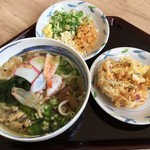 Kakehashi Yumeudon - 島うどん&野菜のかき揚げ