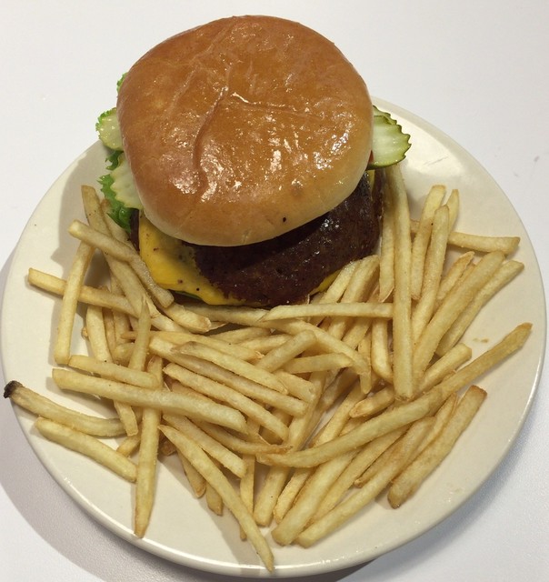 アメリカン・バーガー これぞアメリカ！！というハンバーガー - さとちんのPlatinum Days