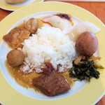 Sheraton Hong Kong Hotel & Towers - 中華系のお惣菜盛り