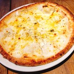 クールマイヨール - 4種チーズのクアトロフロマッジオ