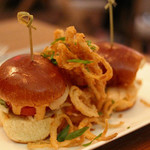 Tommy Bahama Restaurant, Bar & Store - 