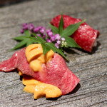 バフン雲丹とリブ芯の握り、クラシタの漬け握り